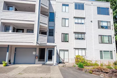 17417 Ashworth Avenue N #303, Shoreline, WA 98133 - Photo 2
