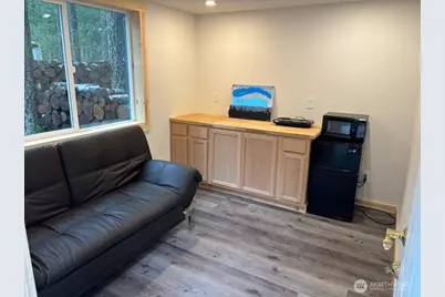 131 N Buckhorn Way, Hoodsport, WA 98548 - Photo 2