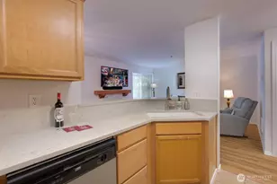 11527 Hwy 99, Everett, WA 98204 - Photo 6