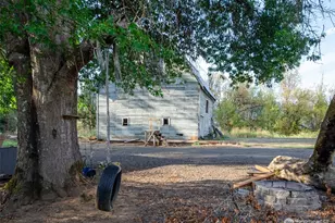 13010 Hwy 12 SW, Rochester, WA 98579 - Photo 16