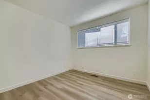 16110 Evanston Ave N, Shoreline, WA 98133 - Photo 18