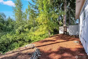 18425 NE 95th St, Redmond, WA 98052 - Photo 16