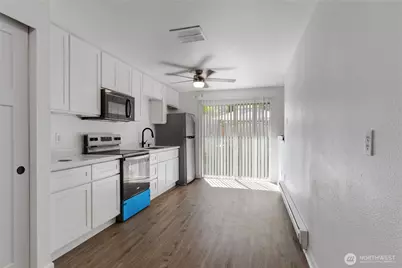 715 Stevens Street, Steilacoom, WA 98388 - Photo 10