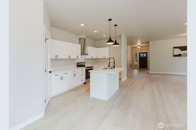 7590 E Idaho Street, Port Orchard, WA 98366 - Photo 4