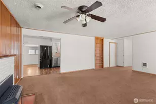 402 N 10th St, Elma, WA 98541 - Photo 8