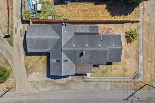 402 N 10th St, Elma, WA 98541 - Photo 32