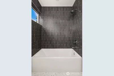 2028 NE 123rd Street, Seattle, WA 98125 - Photo 10