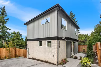 2028 NE 123rd Street, Seattle, WA 98125 - Photo 1