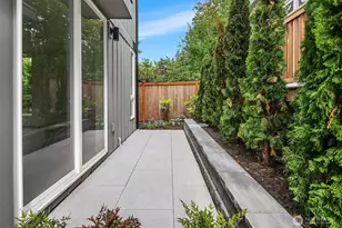2028 NE 123rd St, Seattle, WA 98125 - Photo 16
