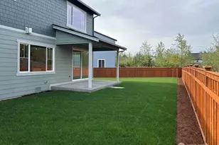 20307 Eagle Ln E, Bonney Lake, WA 98391 - Photo 2