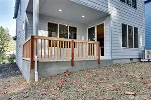 216 NE Shadowhawk Ln, Bremerton, WA 98311 - Photo 12