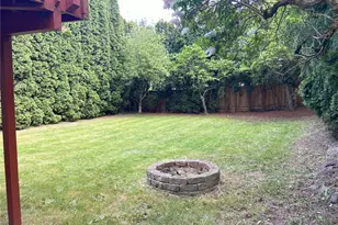 917 N 100th St, Seattle, WA 98133 - Photo 30