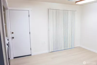 917 N 100th Street, Seattle, WA 98133 - Photo 20