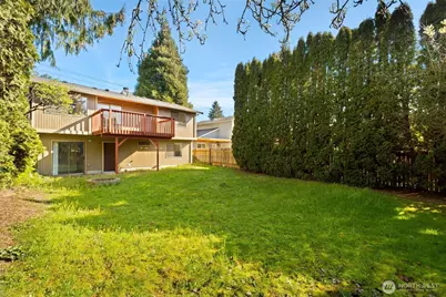 917 N 100th Street, Seattle, WA 98133 - Photo 32
