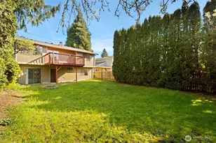 917 N 100th St, Seattle, WA 98133 - Photo 32
