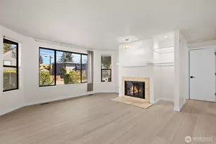 917 N 100th St, Seattle, WA 98133 - Photo 8