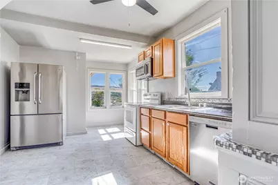 321 Malaga Avenue, Wenatchee, WA 98801 - Photo 12