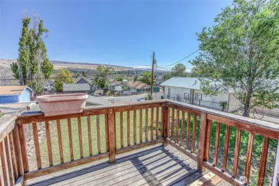 321 Malaga Avenue, Wenatchee, WA 98801 - Photo 16