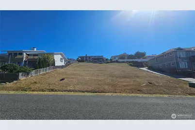 276 Melissa Street, Camano Island, WA 98282 - Photo 2