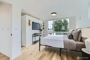 511 Howe St, Seattle, WA 98109 - Photo 8