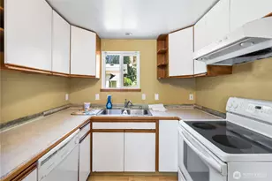 17551 12th Ave NE, Shoreline, WA 98155 - Photo 18