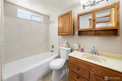 17551 12th Avenue NE, Shoreline, WA 98155 - Photo 10