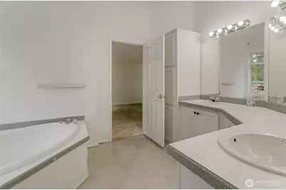 10001 435th Street Ct E, Eatonville, WA 98328 - Photo 22