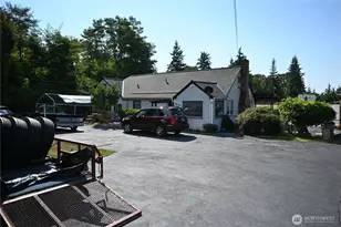 937 Pearl St, Bremerton, WA 98310 - Photo 1