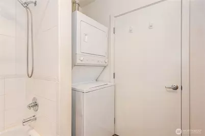 1610 Belmont Avenue #306, Seattle, WA 98122 - Photo 10