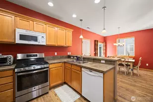 409 Holland Ave, Bellingham, WA 98226 - Photo 10