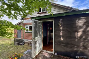 3951 S Tyler Rd, Port Angeles, WA 98363 - Photo 2