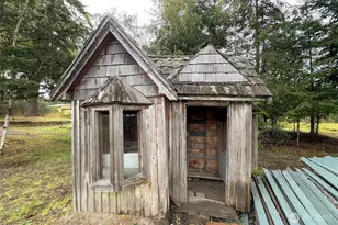 3951 S Tyler Rd, Port Angeles, WA 98363 - Photo 38