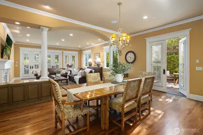 8638 NE 19th Place, Clyde Hill, WA 98004 - Photo 18