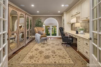 8638 NE 19th Place, Clyde Hill, WA 98004 - Photo 26