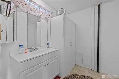 5824 Haddon Lane, Anacortes, WA 98221 - Photo 34