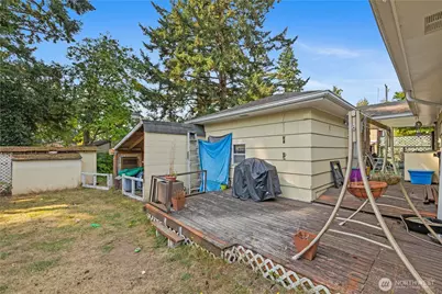 105 NE 180th Street, Shoreline, WA 98155 - Photo 18
