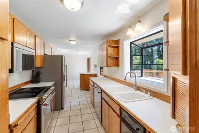 4803 Military Road E, Tacoma, WA 98446 - Photo 10