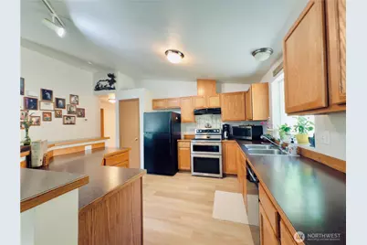 2037 Delameter Road, Castle Rock, WA 98611 - Photo 8