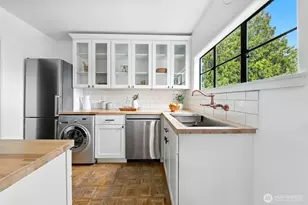 1106 NE 42nd St, Seattle, WA 98105 - Photo 18