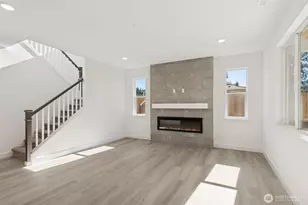 317 N 55th St, Mount Vernon, WA 98273 - Photo 4