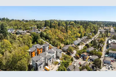 5252 23rd Avenue SW, Seattle, WA 98106 - Photo 2