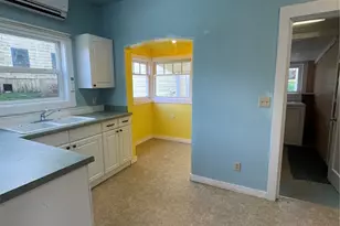 1052 Ballentine St, Raymond, WA 98577 - Photo 6