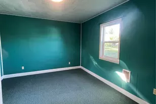 1052 Ballentine St, Raymond, WA 98577 - Photo 12