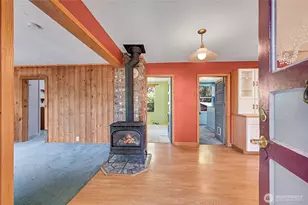 371 E Price St, Port Hadlock, WA 98339 - Photo 2