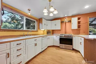 371 E Price St, Port Hadlock, WA 98339 - Photo 6