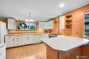 371 E Price St, Port Hadlock, WA 98339 - Photo 4