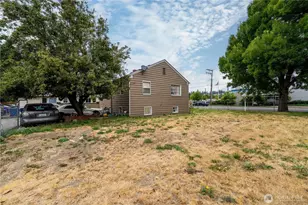 423 Park Ave N, Renton, WA 98057 - Photo 40