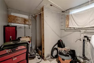 423 Park Avenue N, Renton, WA 98057 - Photo 24