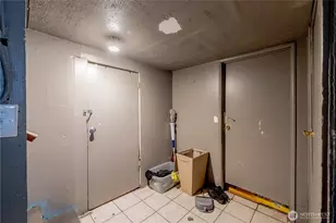 423 Park Ave N, Renton, WA 98057 - Photo 30