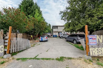 423 Park Avenue N, Renton, WA 98057 - Photo 36